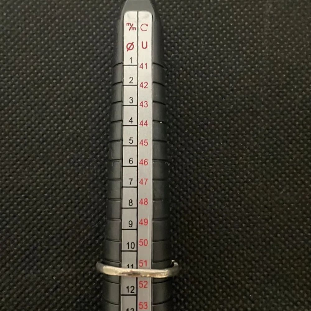 Small metal ring   - Picture 4 of 5
